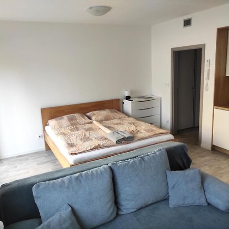 Apartman X06 Mikulov Exterior photo